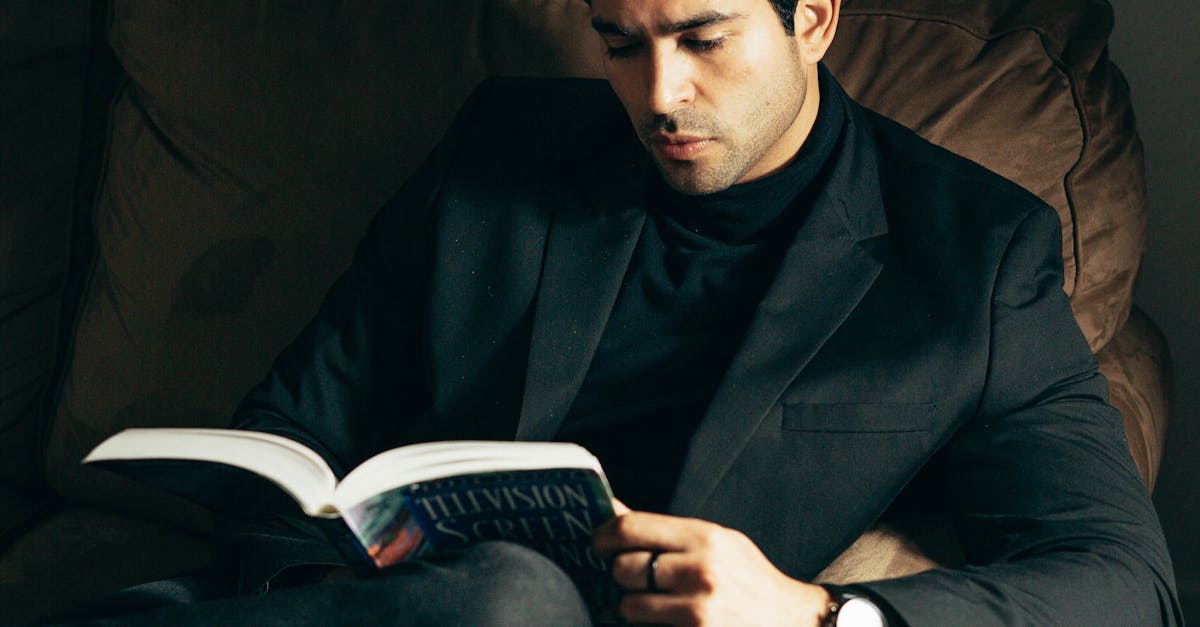 What does dandy mean in Urdu