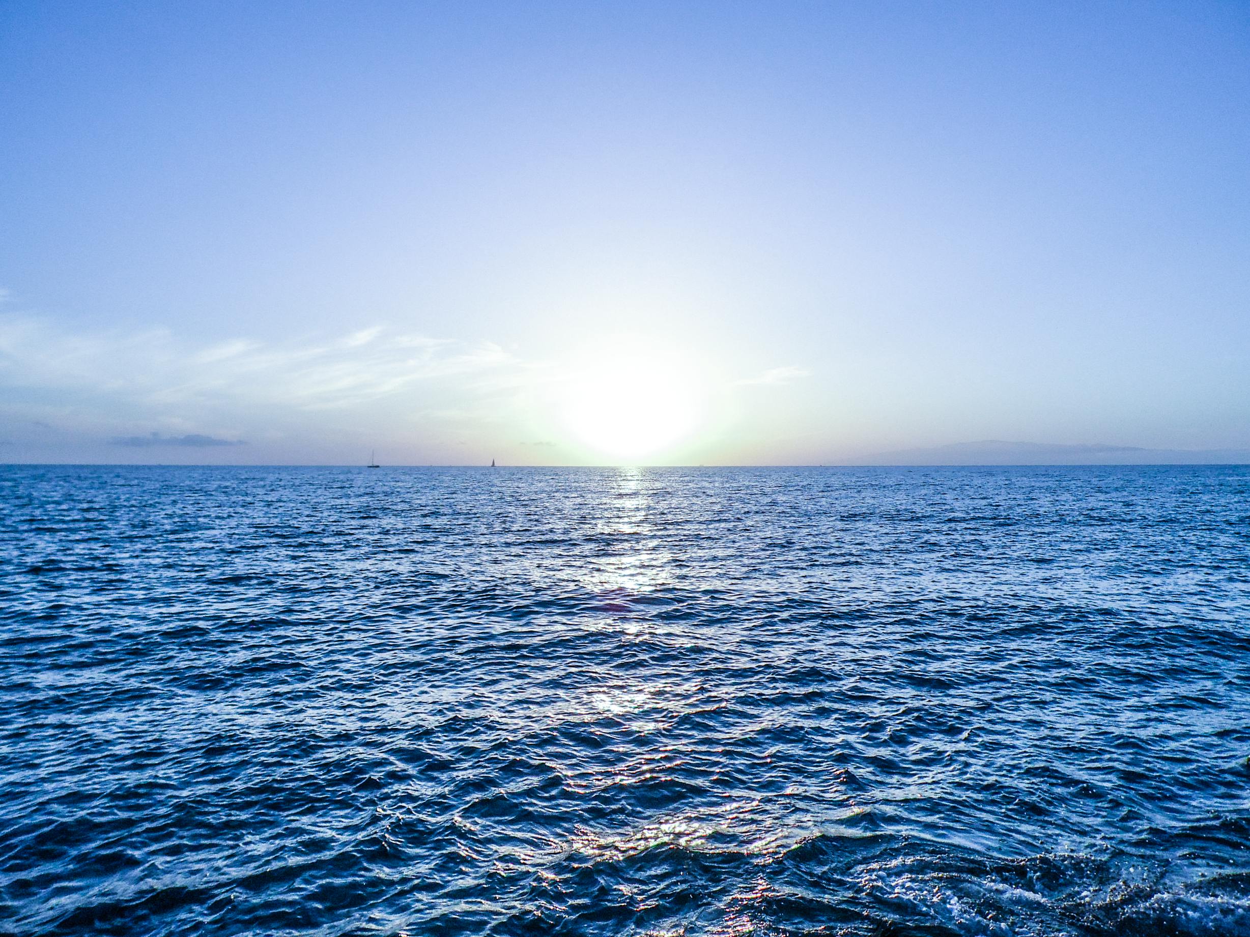 1000 Scenic Sea Pictures · Pexels · Free Stock Photos