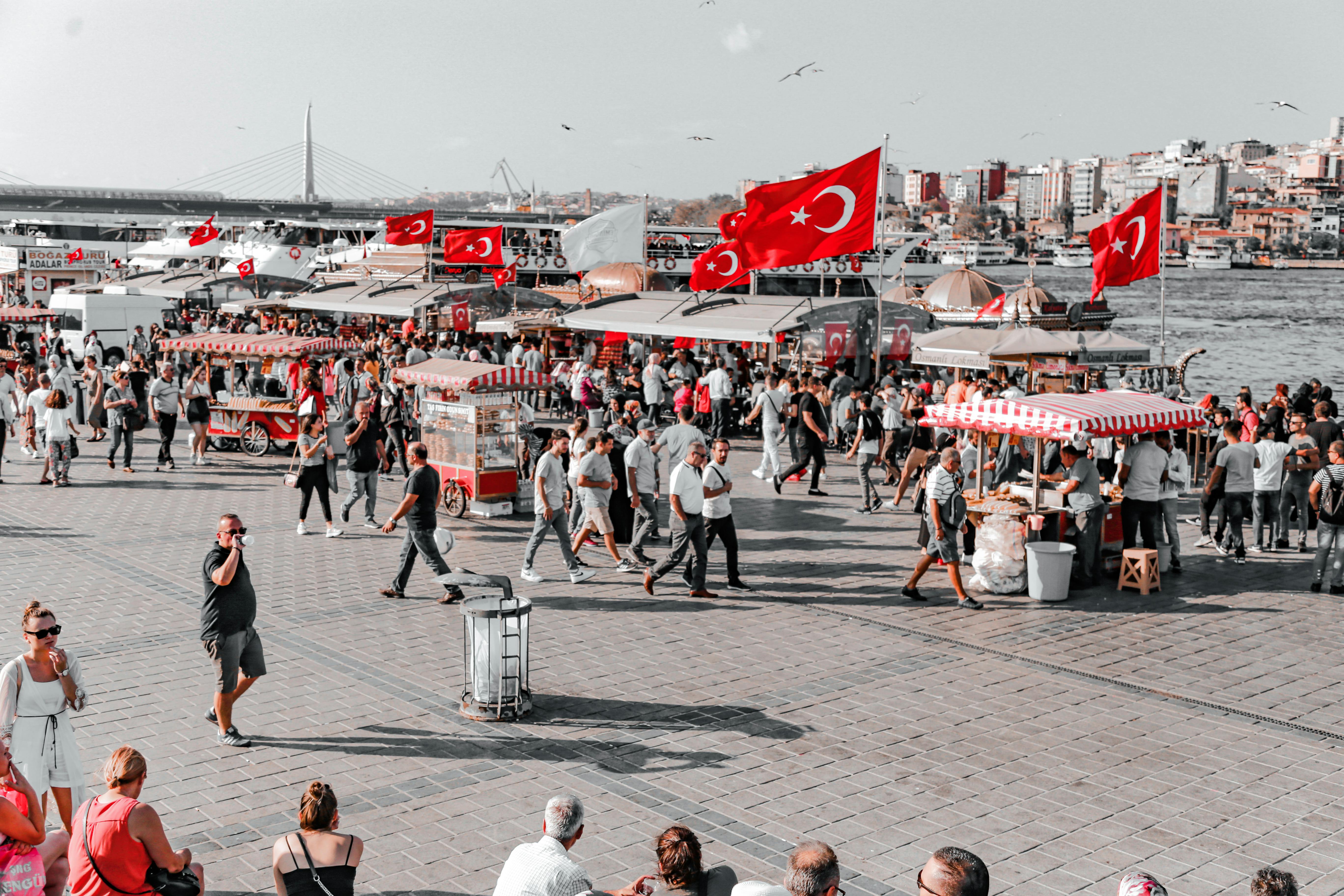 Hyperlocal SEO: Targeting audiences in specific geographical areas — Photo by HARUN BENLİ on Pexels