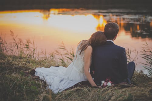 Fotobanka s bezplatnými fotkami na tému dvojica, fotenie, jazero