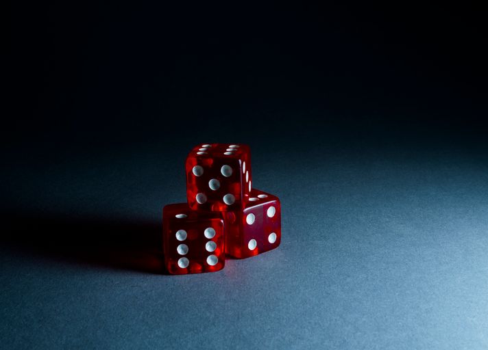 Online Casino: Spielautomaten und Live-Spiele im Überblick