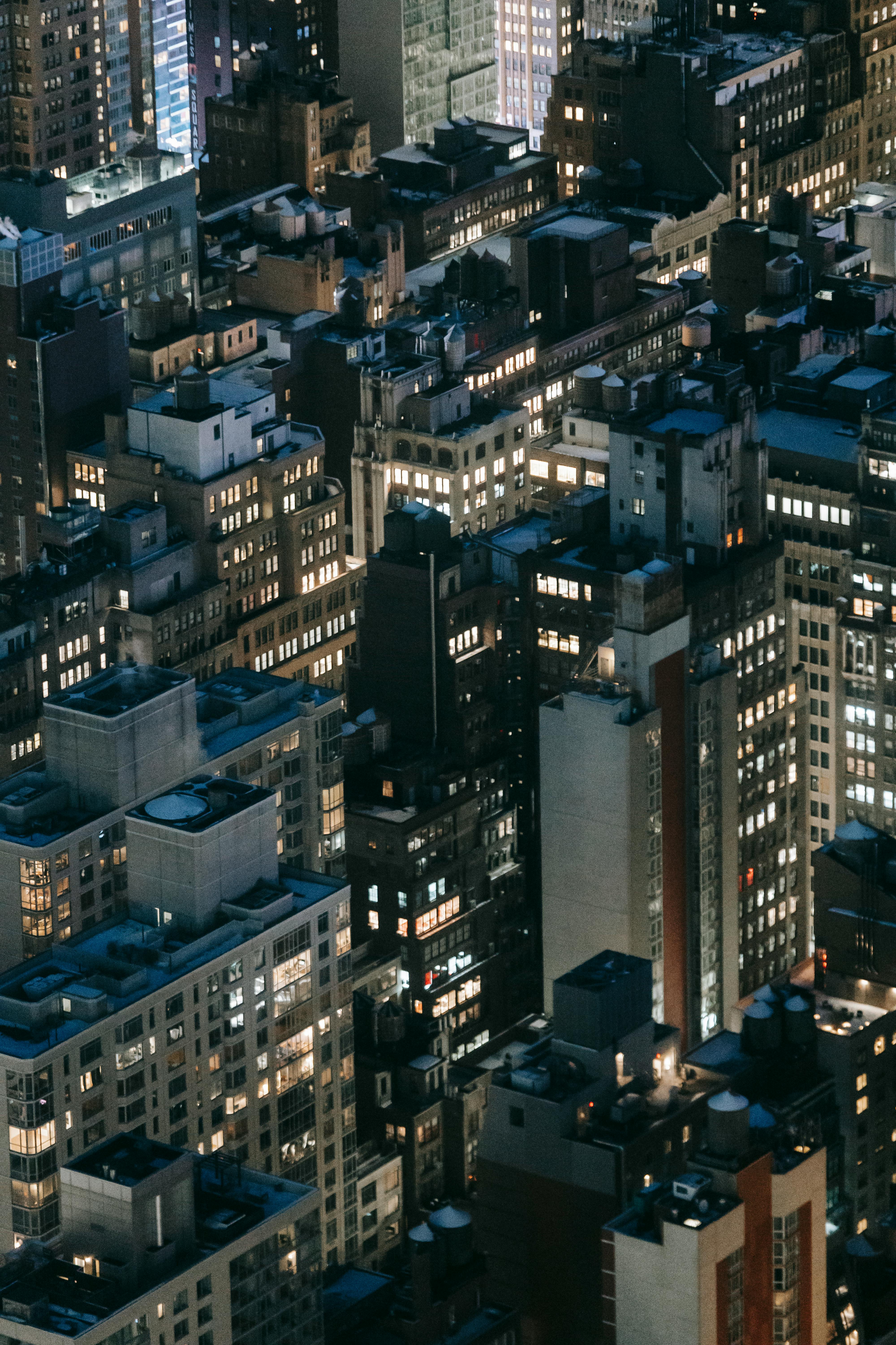 Blocuri din Pitești încep reabilitarea energetică cu fonduri PNRR.