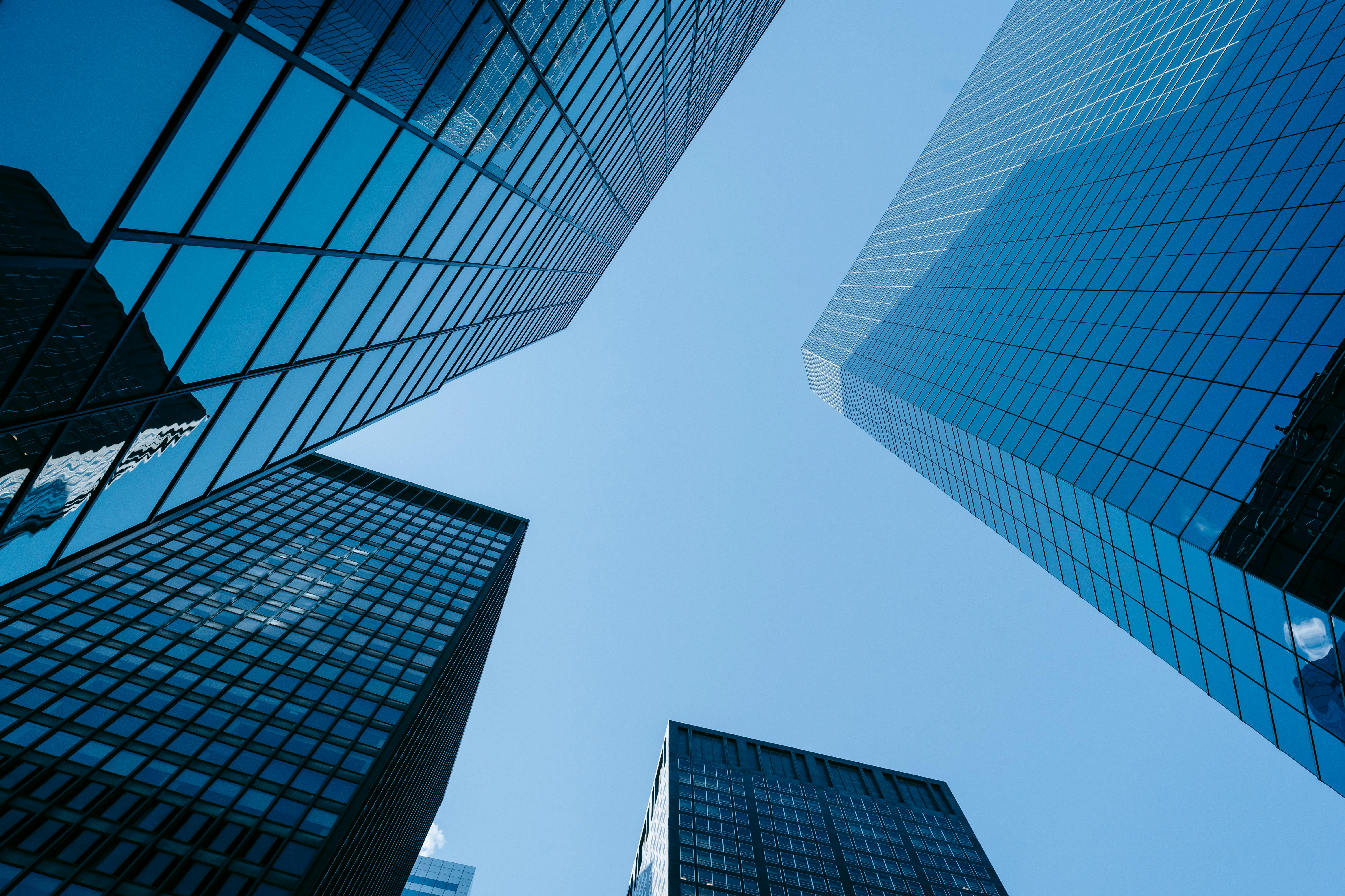 Diving Deep into the Real Estate World: Broker Journal Explores the Art of Closing Deals and Building Wealth