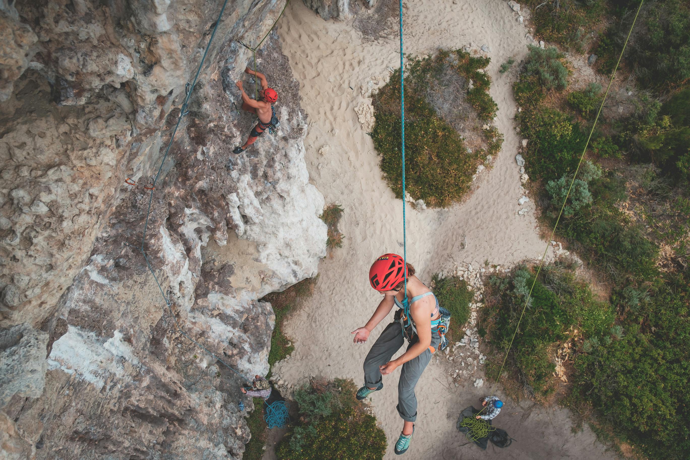 Travel by Hang Gliding: Tips for Soaring Above Scenic Landscapes