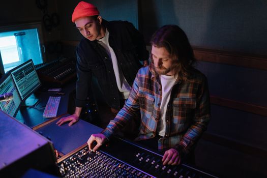 audio engineer