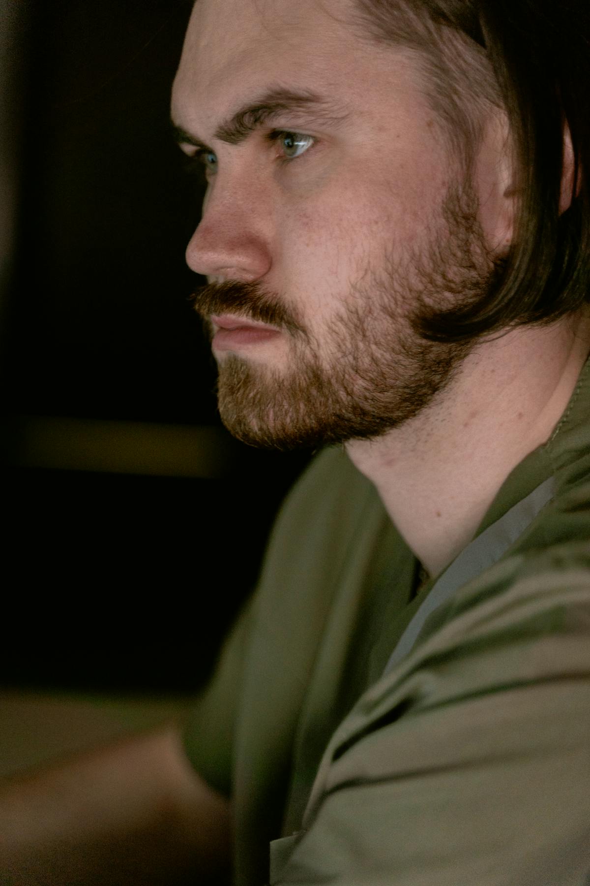New parents sitting with a pediatrician reviewing their baby’s vaccination plan