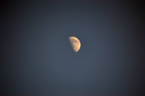 Fotos de stock gratuitas de Luna, media luna