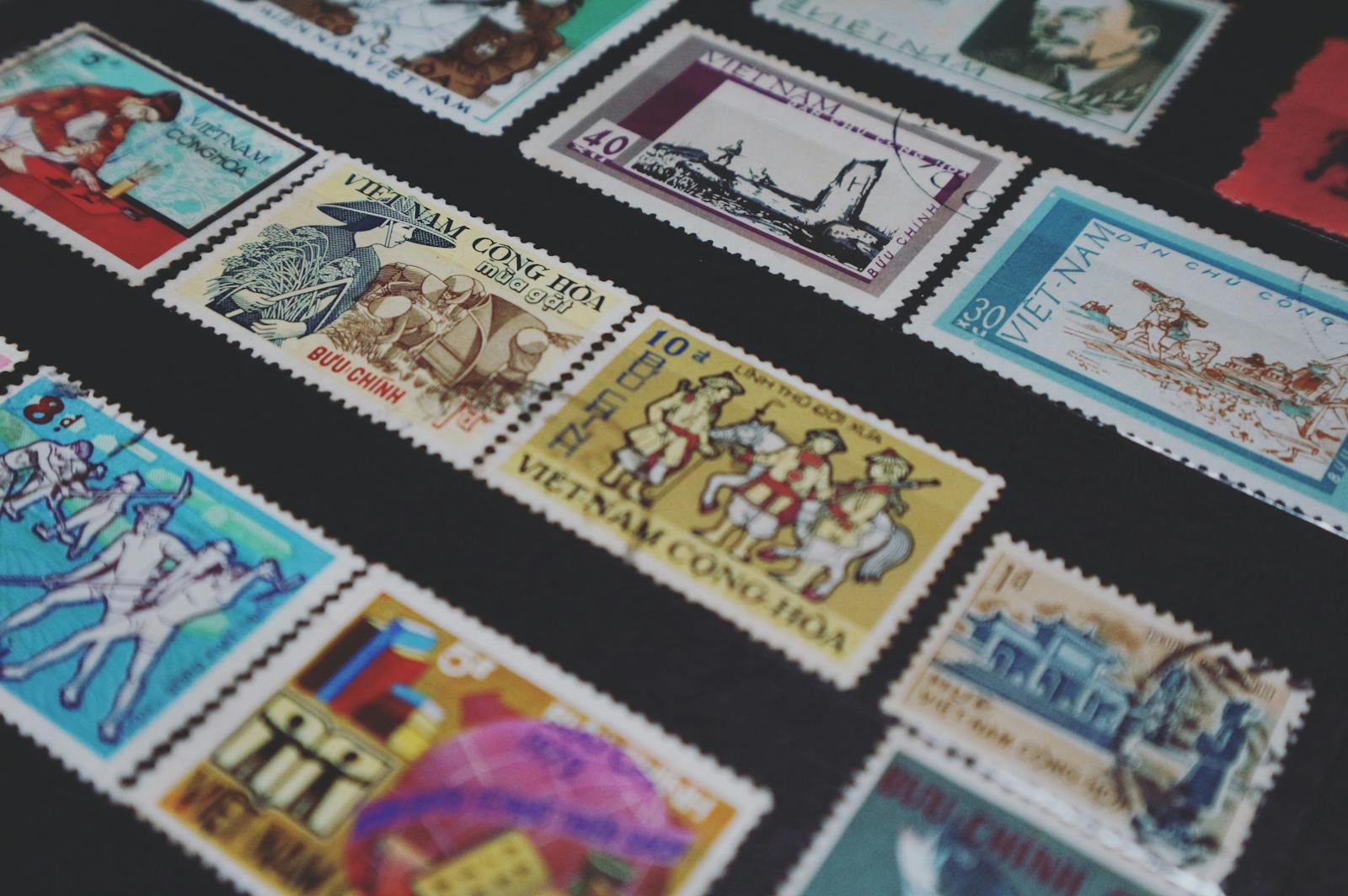 Volteando sellos postales