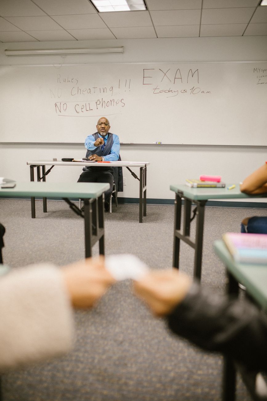 Tackling Exam Cheating Prevention UK: The Impact of Smartglasses on Assessment Security