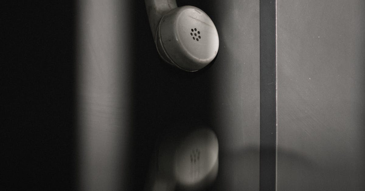 How to clean an old fish tank glass