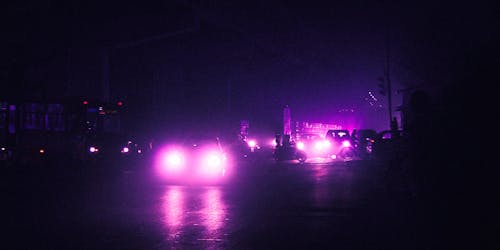 Ingyenes stockfotó cyberpunk, éjszakai forgalom, fényszóró témában