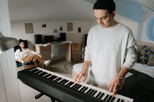 Imagine de stoc gratuită din acasa, artist, cântând la pian