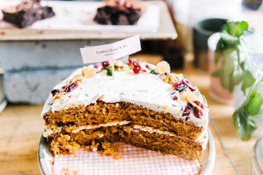 Free stock photo of food, plate, table, leaves