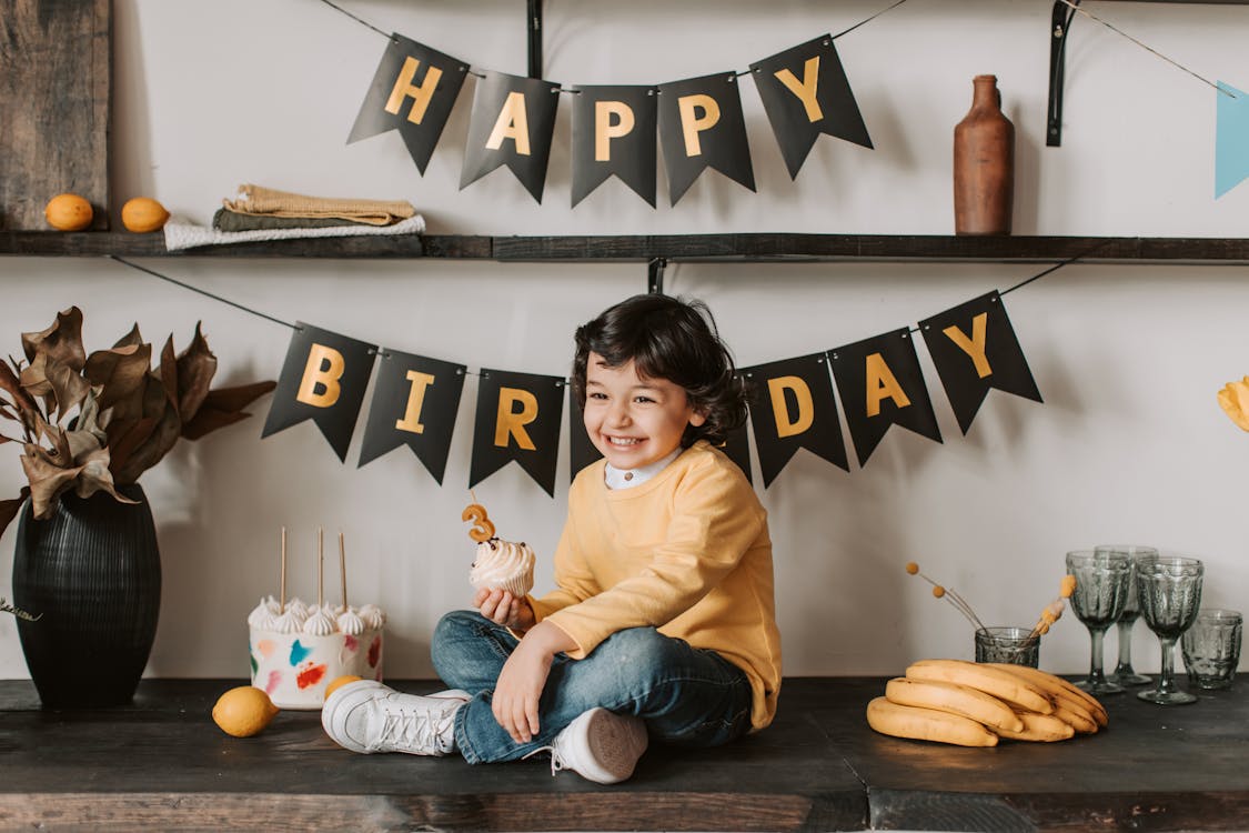 Free stock photo of adult, birthday cake, birthday gift