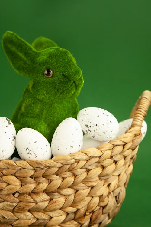 Kostnadsfri bild av ägg, grejer leksak, grön bakgrund