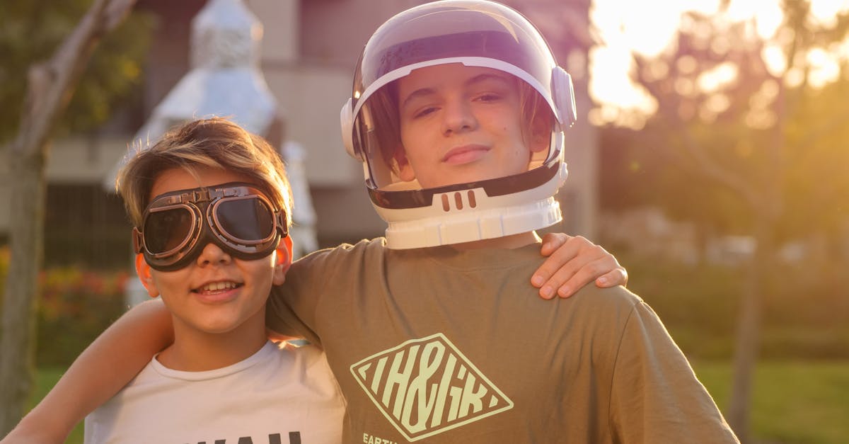 6 Times Friends Pretend to Support You but Don’t Mean It