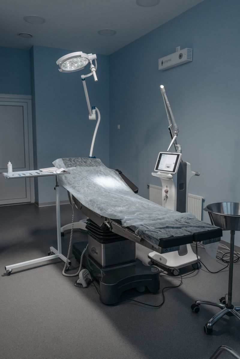 A sterile modern operating room with surgical equipment