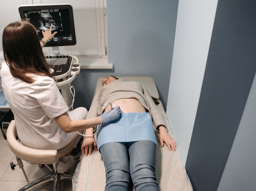 Ultrasound examination in a modern clinic