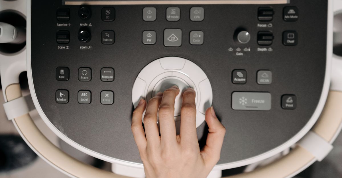 Medical Device Firms Oppose Bill Equating Devices with Drugs