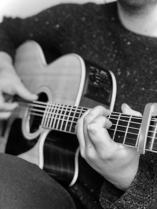 Kostenloses Stock Foto zu gitarrensaiten, klassisch, musik