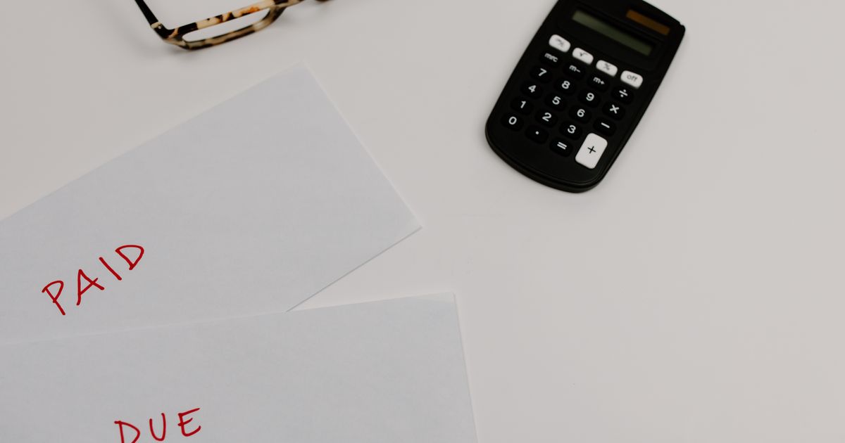 Graphic Design Invoice Template: What to Include and Why