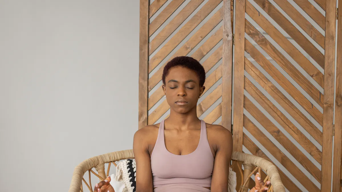 Contact Methods for Alo Yoga Customer Service