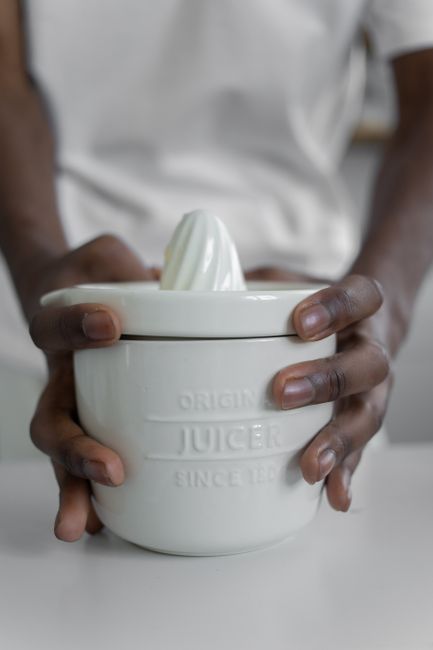 Unveiling the Unique features of Omega Juicer Technology