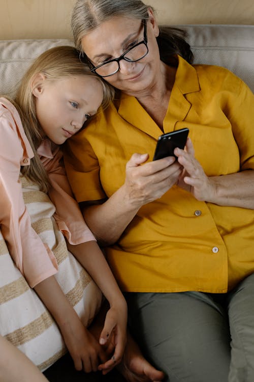 aile, anneanne, Aşk içeren Ücretsiz stok fotoğraf