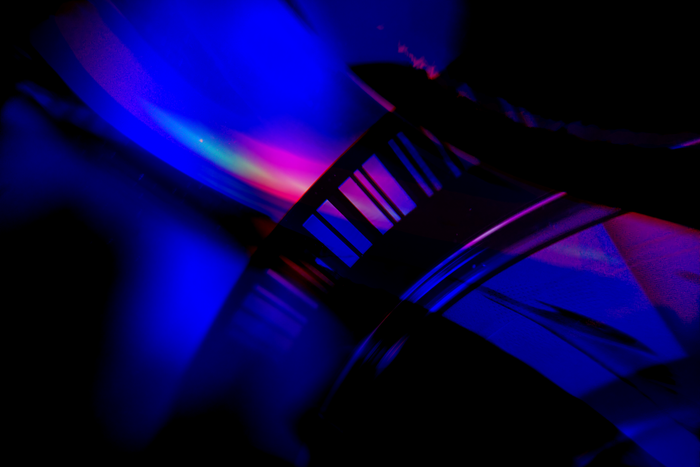 Deep blue and magenta light study — by Anni Roenkae on Pexels