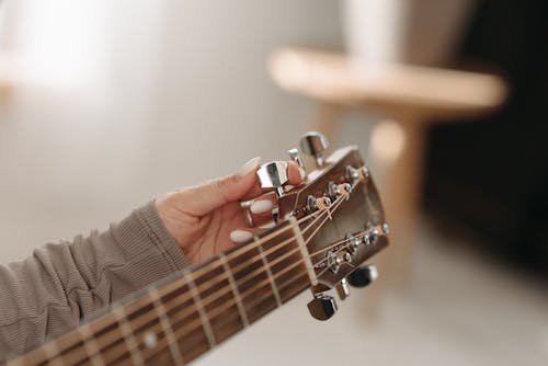 Безкоштовне стокове фото на тему «акустична гітара, впритул, гітарист» стокове фото