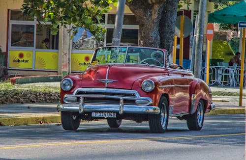 Fotobanka s bezplatnými fotkami na tému auto, červená, classiccar