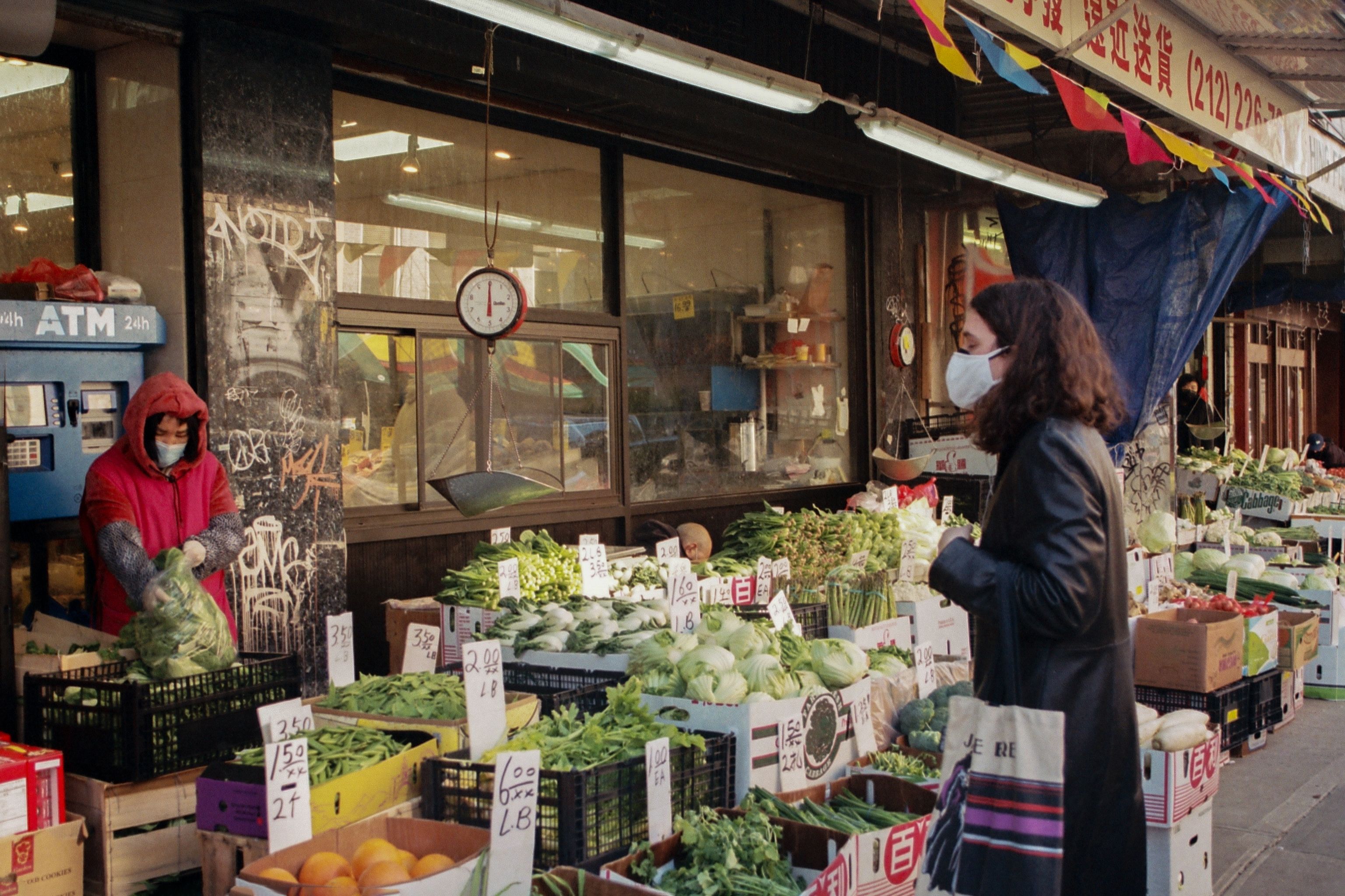 Vegetable Prices Drop as Supply Surges