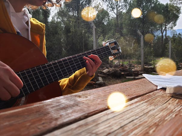 Bilingual production team at work