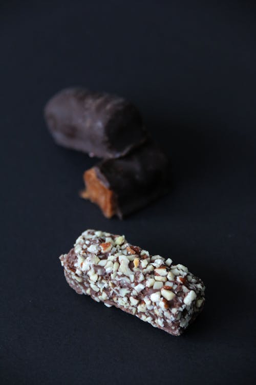 Free Darmowe zdjęcie z galerii z czarna powierzchnia, czekoladki, deser Stock Photo