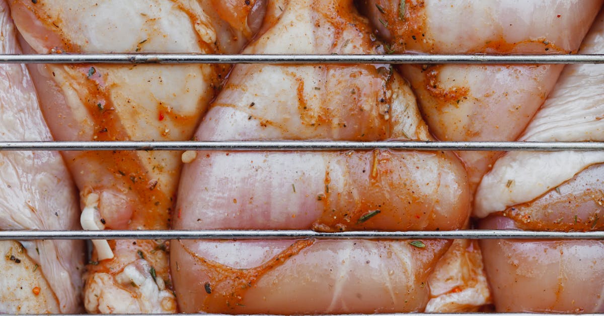 How long to grill boneless chicken thighs at 450