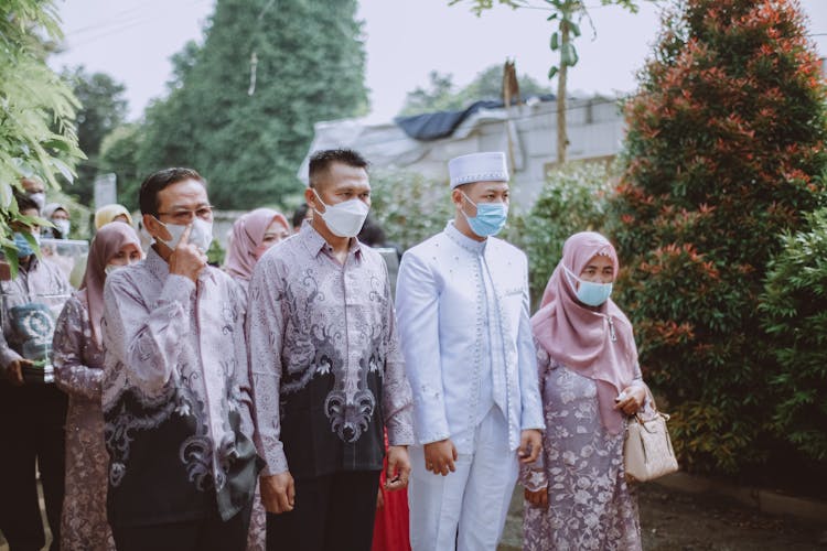 Buddhist Wedding During A Pandemic 