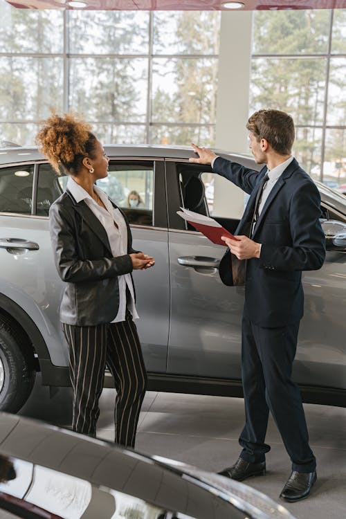 Free A Woman Buying a Car  Stock Photo