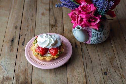 Gratis arkivbilde med blomster, dessert, mat