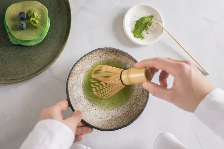 Cook Mixing Food Coloring With Water