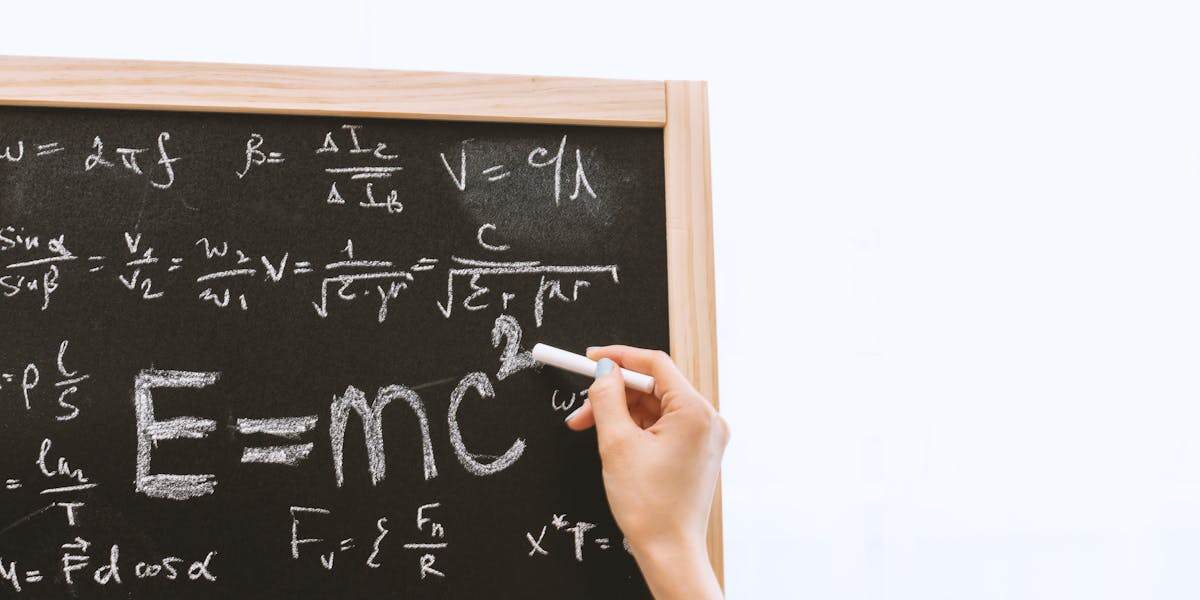 Projectile motion trajectory showing parabolic path