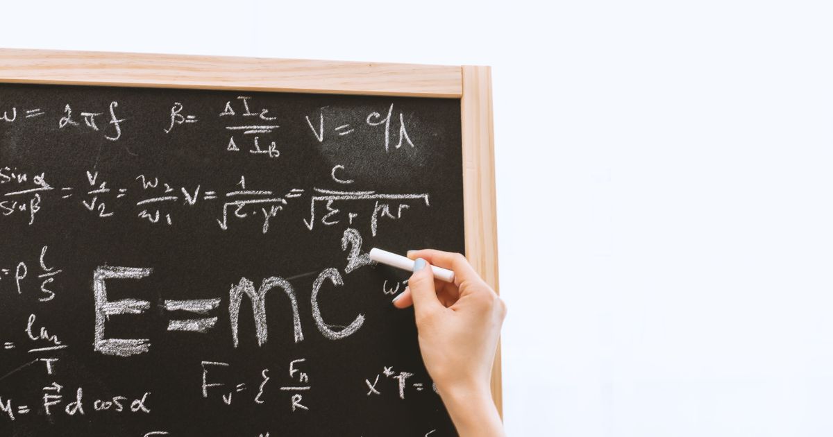 Tổng hợp lý thuyết Vật lí 12: bộ cheatsheet chống liệt và ăn trọn điểm dễ