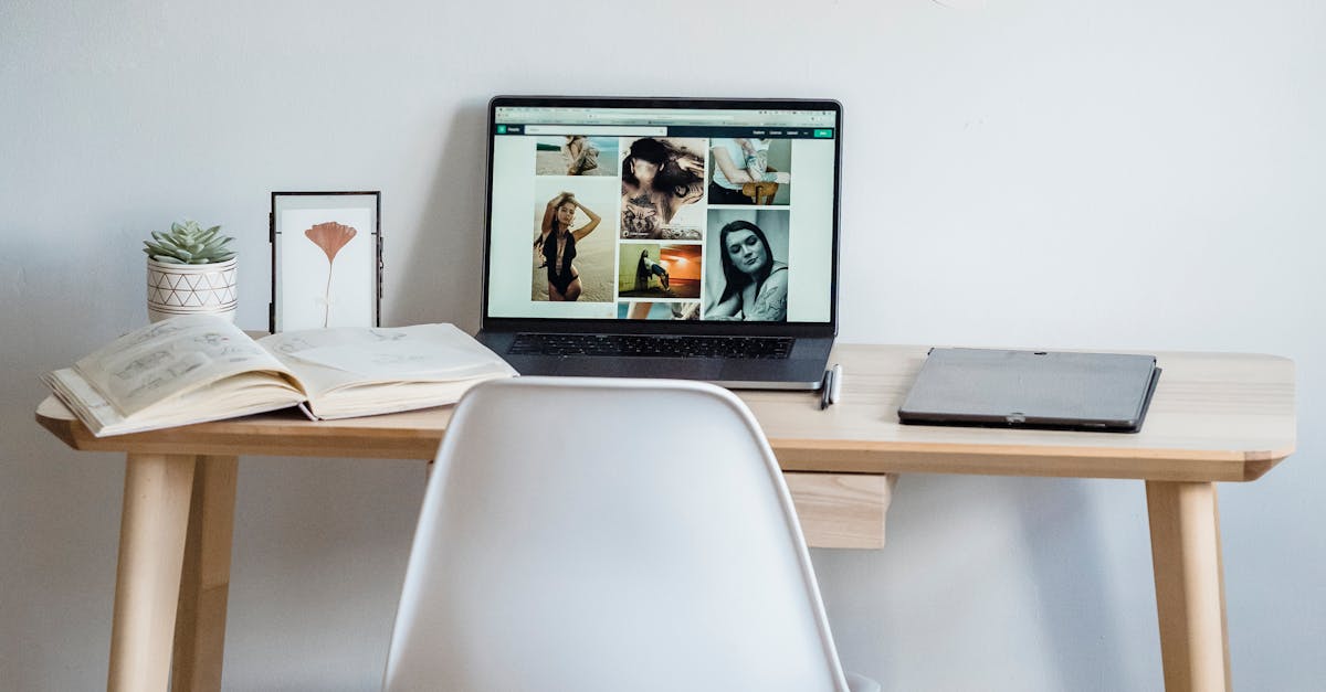 How to make photo in laptop