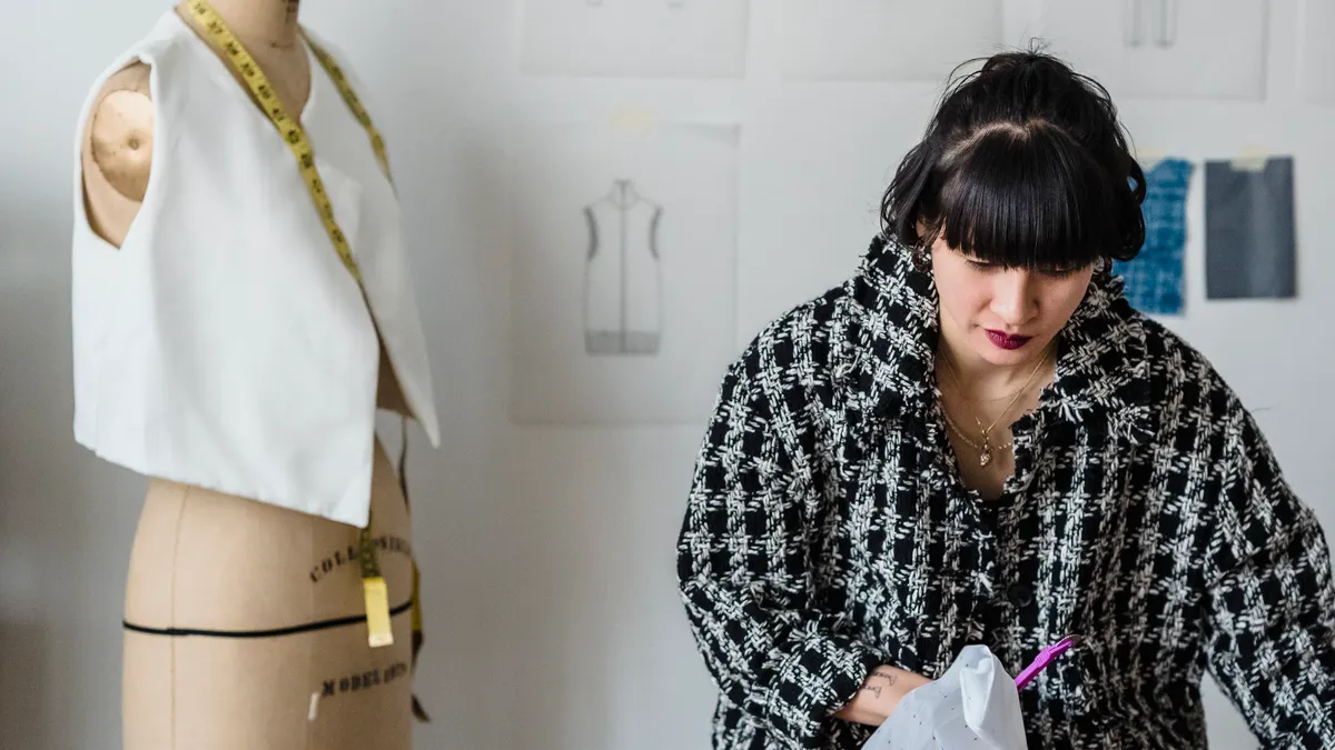 What Makes Sew Heidi a Successful Fashion Designer? A Case Study