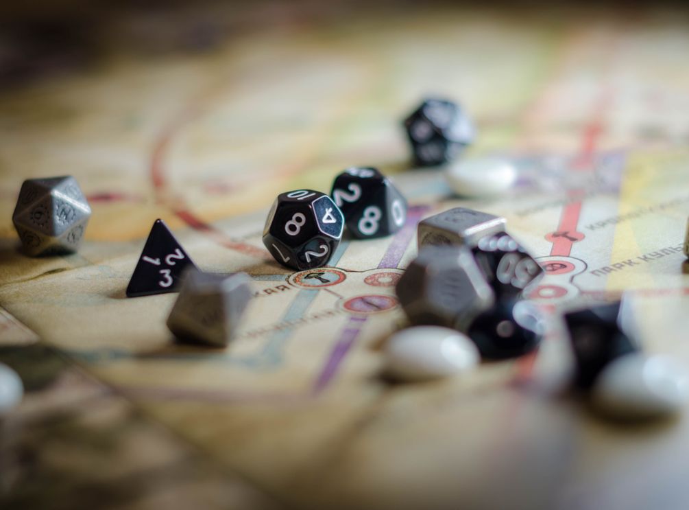 Online Casino: Spielautomaten und Live-Spiele im Überblick