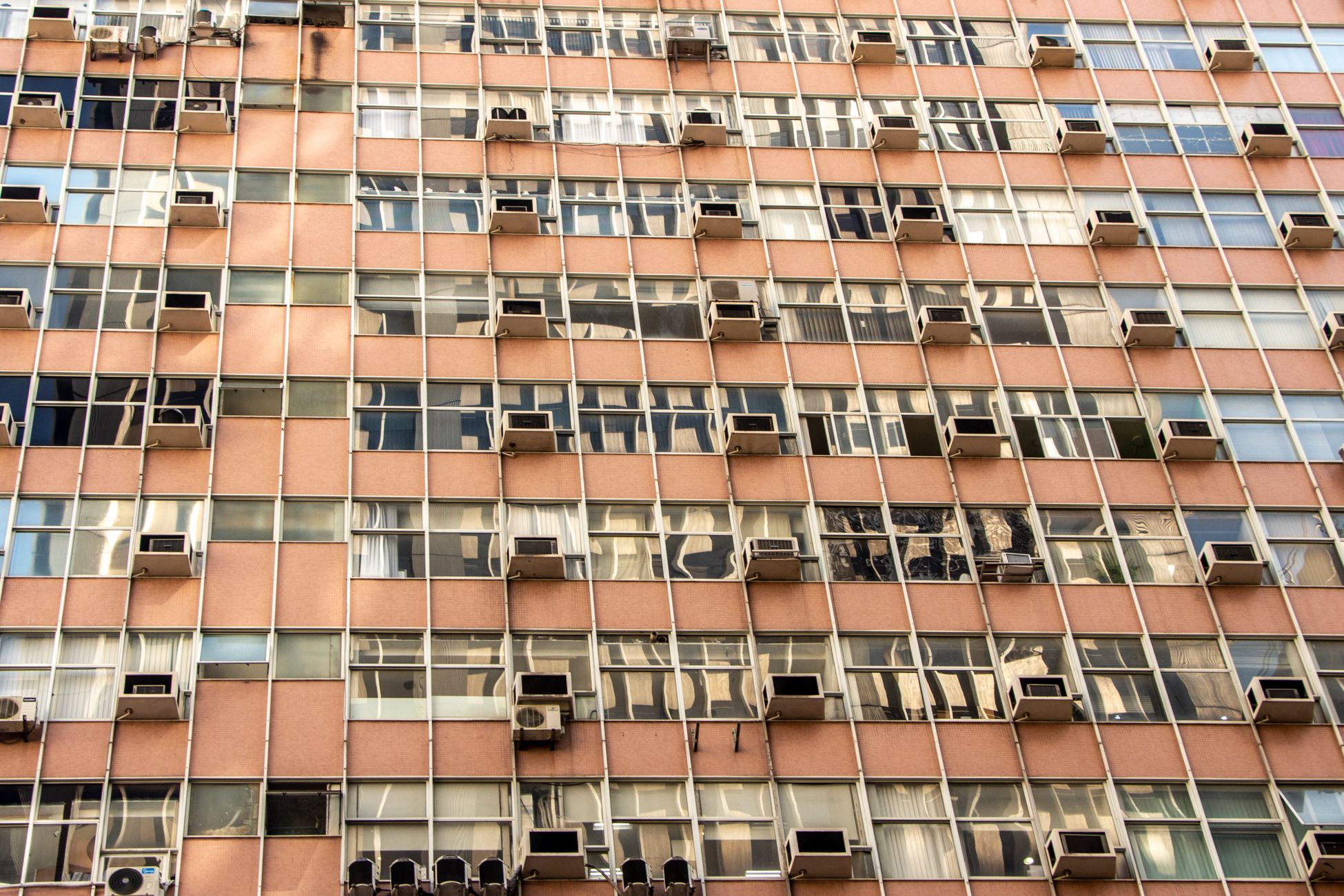 Kosten airco bij weeklange hittegolf van 35 graden