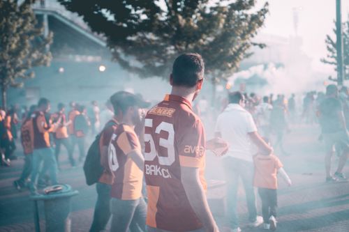 Free Crowd of enthusiastic football fans gathering outside a stadium in İstanbul, Türkiye. Stock Photo