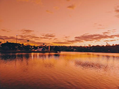 Fotobanka s bezplatnými fotkami na tému dosvit, jazero, obloha