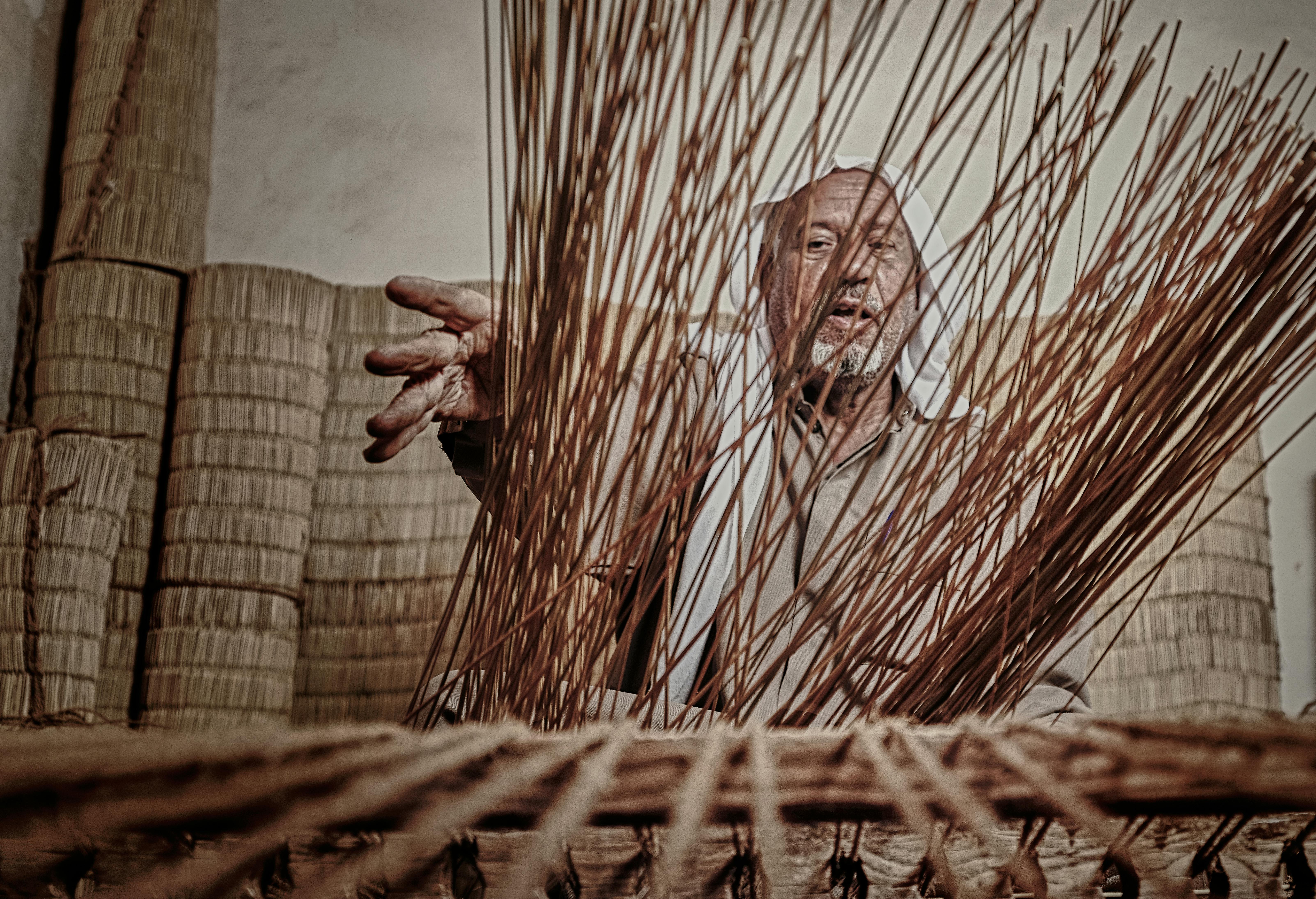 Man Drying Dishes - Stock Photo - Masterfile - Rights-Managed, Artist:  Orbit, Code: 700-00167232