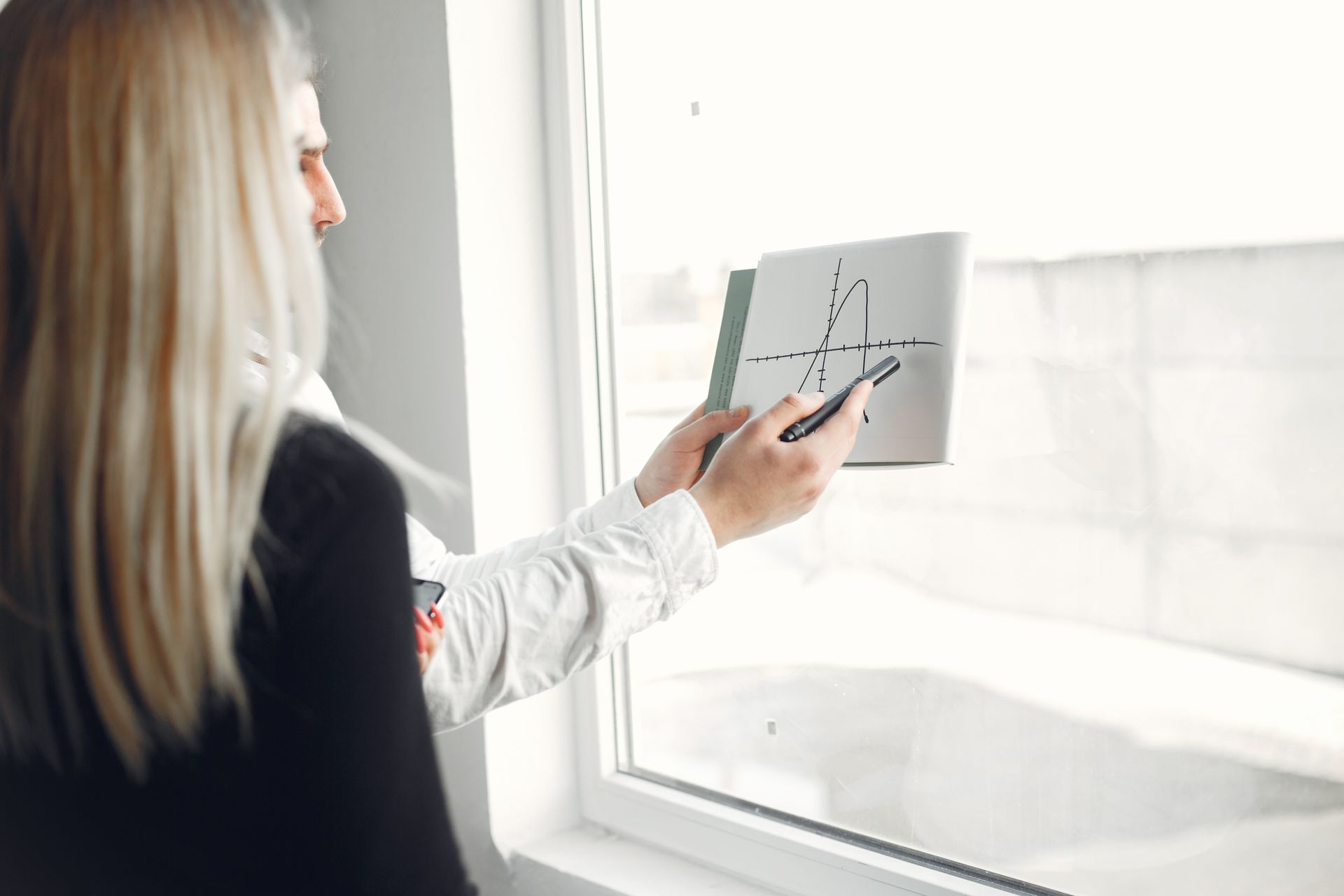 Teaching of Parabola by the Window