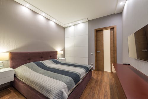 Gratis stockfoto met appartement, bed, bijzettafels